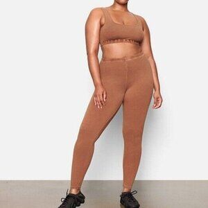 #275 Skims Outdoor High Rise Legging